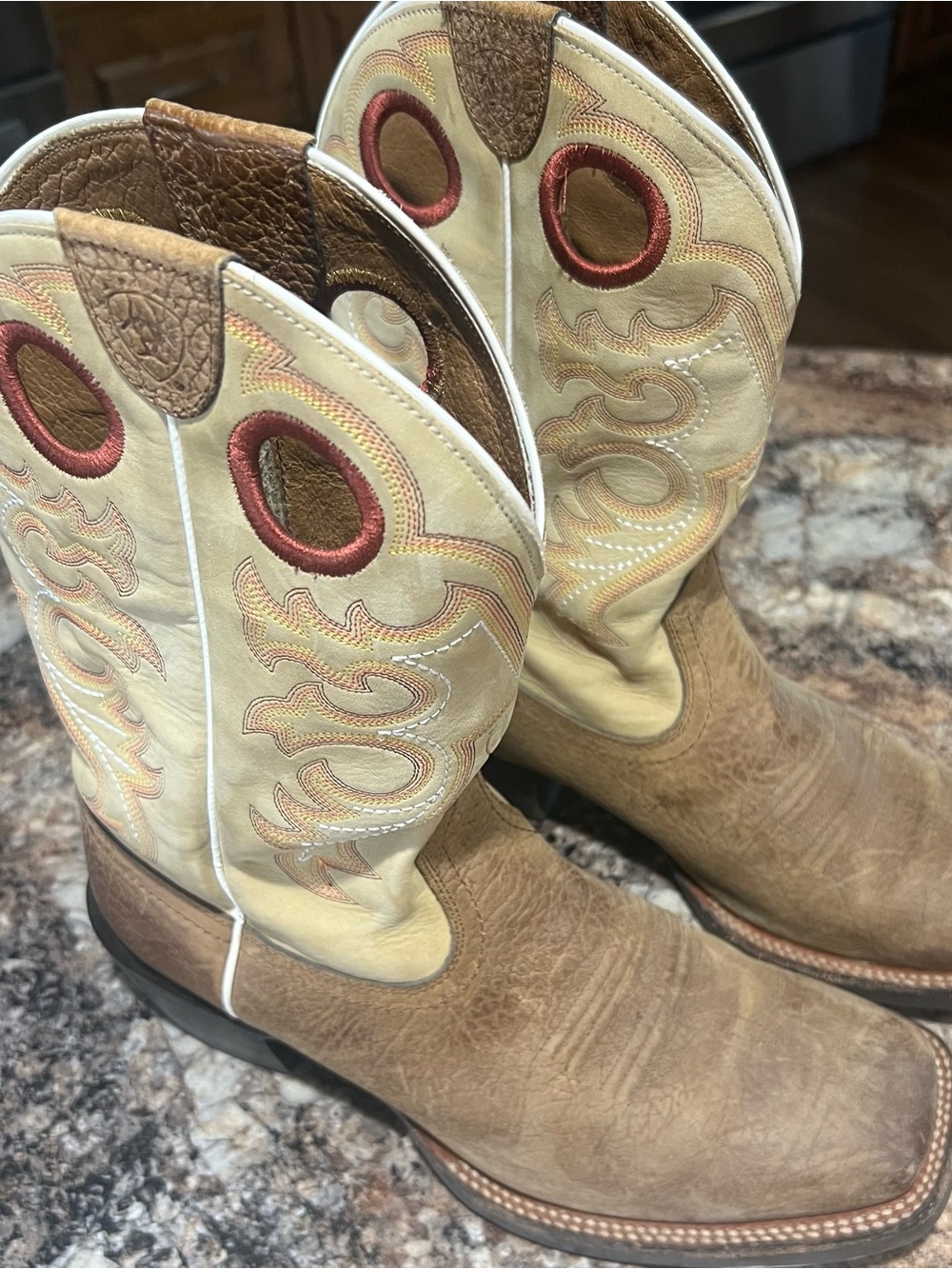 Men's Ariat Cream Western Pull-On Cowboy Boots